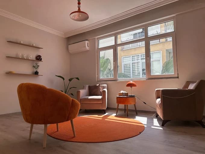 Mete Psikoloji oyun terapisi materyalleri ve bekleme alanı